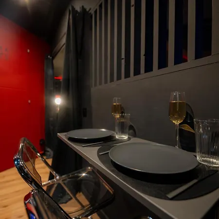 Apartament Infinityroom I Seventharts I Cinema *