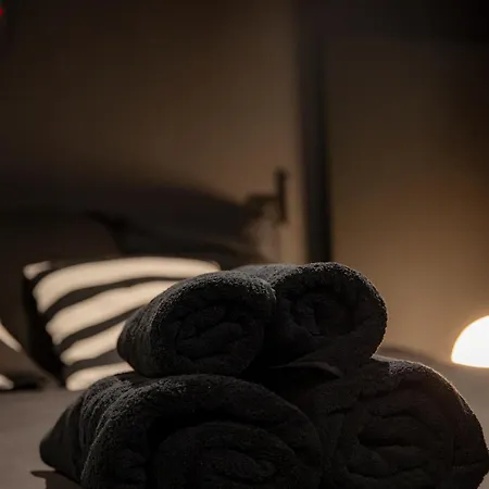 Infinity I Seventharts I Cinema Appartamento Angoulême