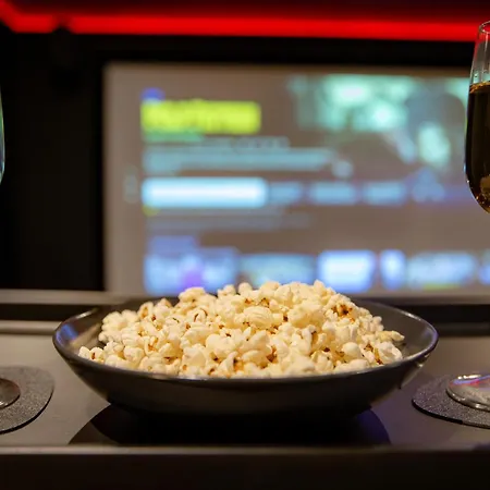 Appartamento Infinity I Seventharts I Cinema Angoulême