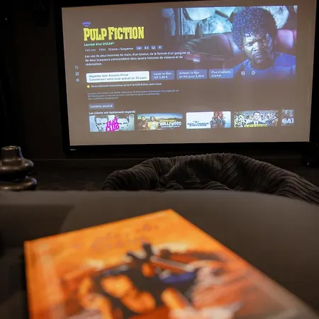 Infinity I Seventharts I Cinema Appartamento